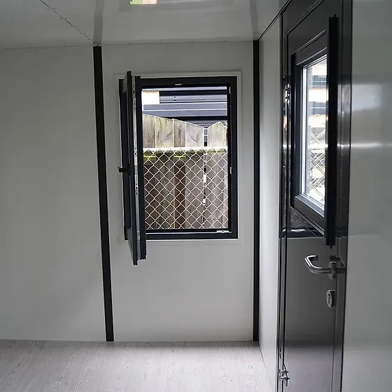 CONSTRUCTION BUNGALOW 4 X 2 METERS - Image 2