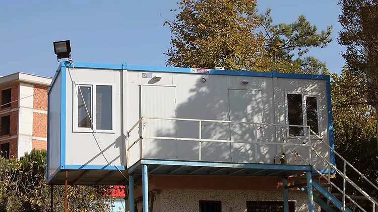 CONSTRUCTION SITE BUNGALOW